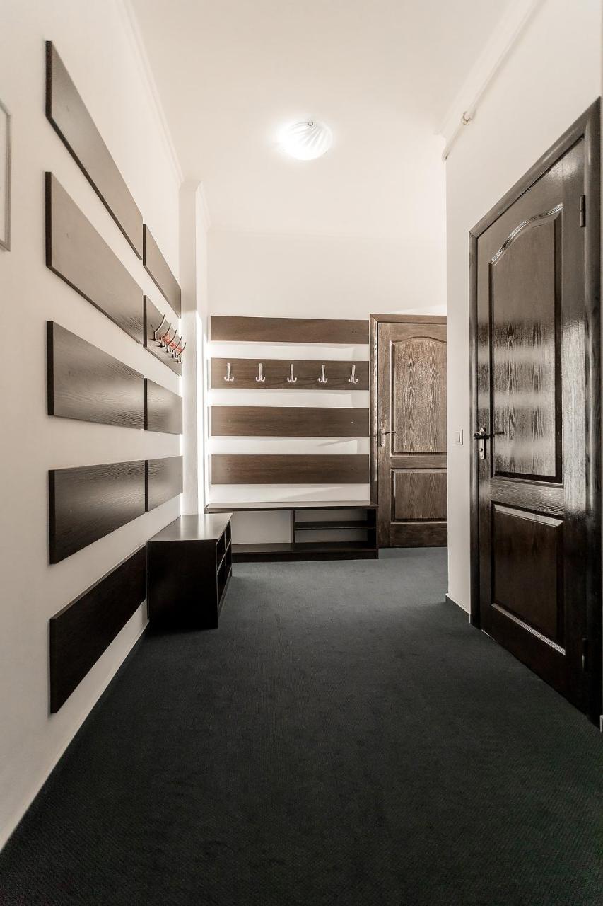 Sunlit Hotel Ivano-Frankivsk Buitenkant foto