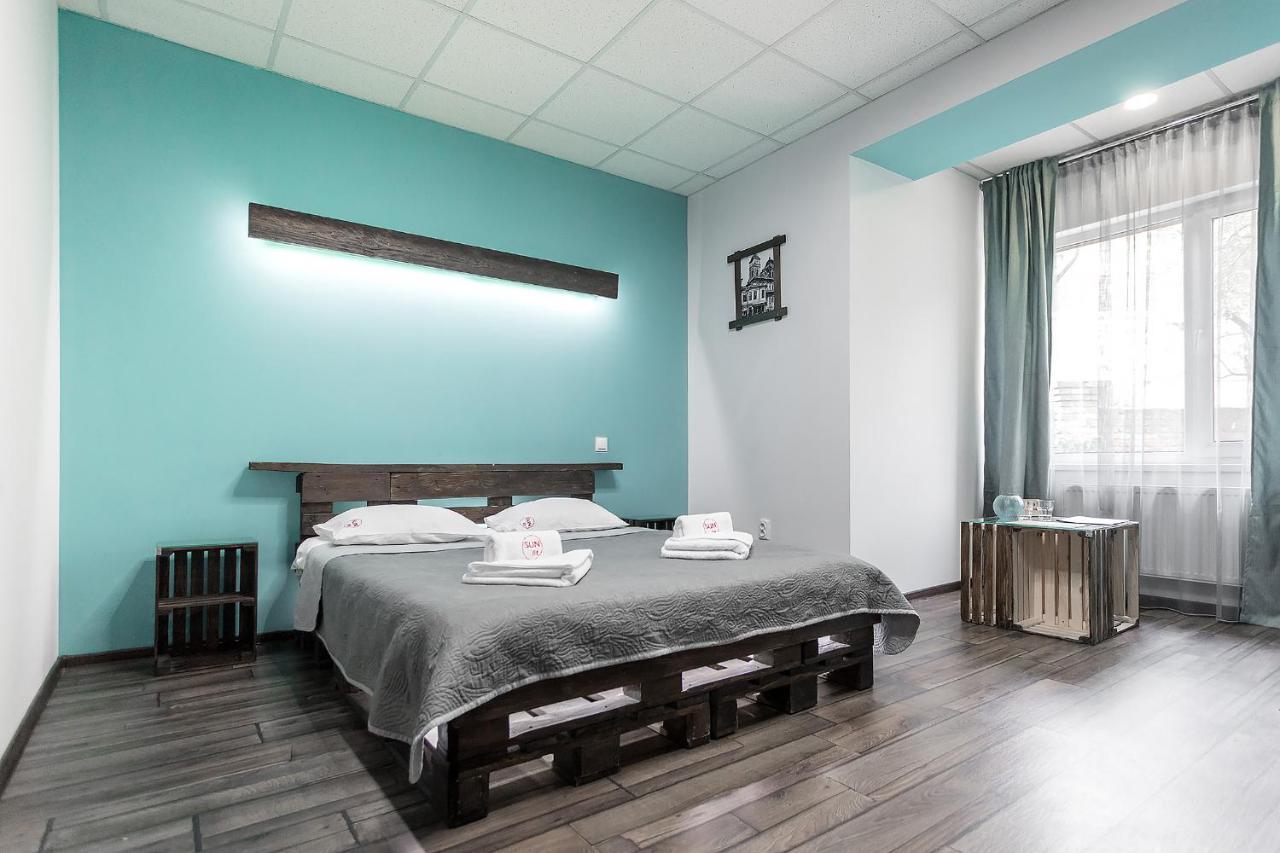 Sunlit Hotel Ivano-Frankivsk Buitenkant foto